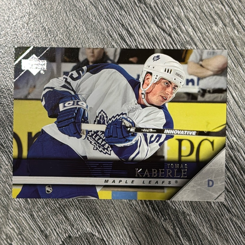 NHL | Upper Deck #181: Toronto Maple Leafs: Tomas Kaberle (2005) - Hockey Card